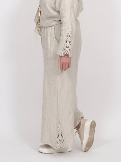 Merita pitsisomisteiset pellavahousut beige - kaksi kokoa